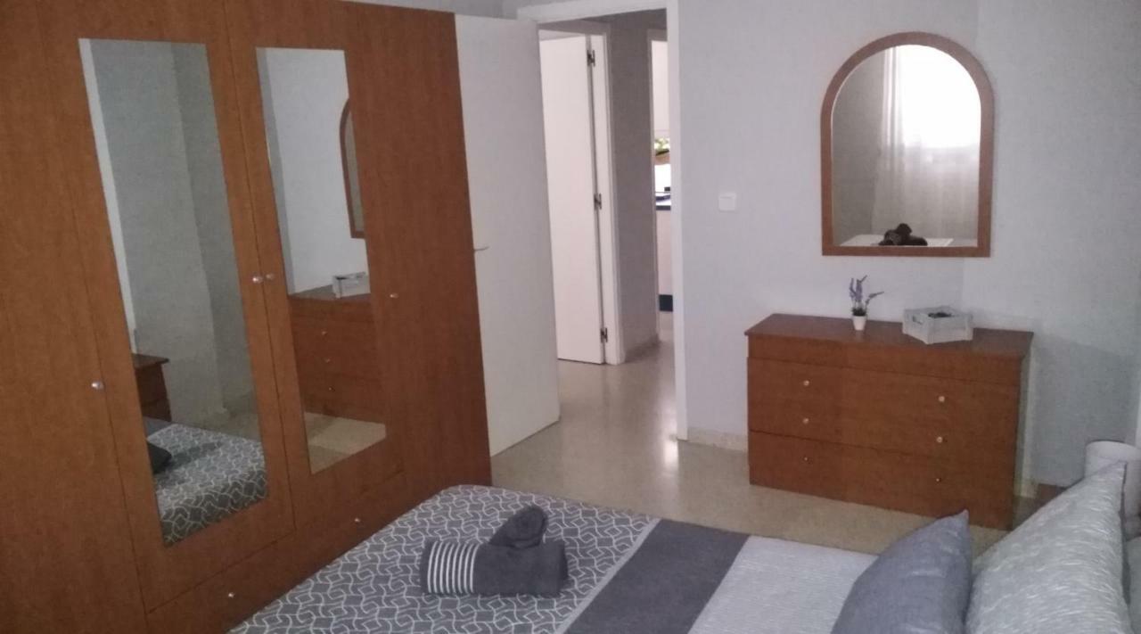 Regina Apartment *